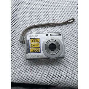 Sony Cyber-shot DSC-S700 7.2MP Digital Camera Silver Parts Repair‎ Not Working